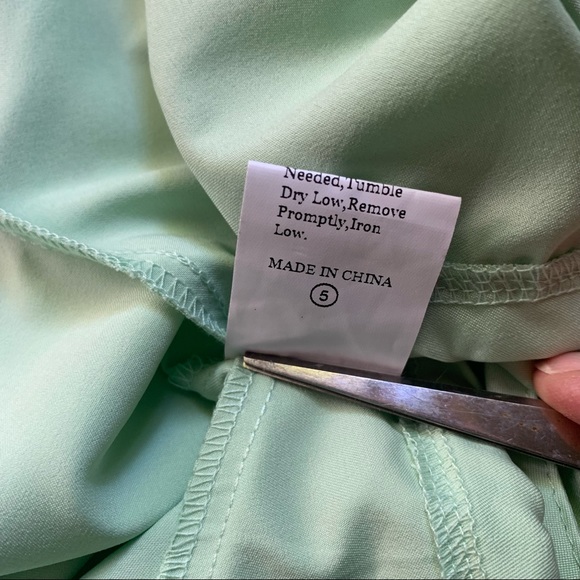 Shein Green Back Crisscross Crop Top Size Large - Picture 7 of 7